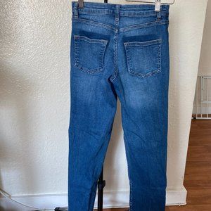 H&M 7/8 Stretch Frayed Jeans